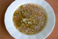 polevka-ovarova-s-kroupami